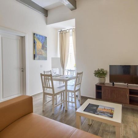 Borgo Apartments 1 & 2 Bedroom Self-Catering Units In Central Валлетта Екстер'єр фото