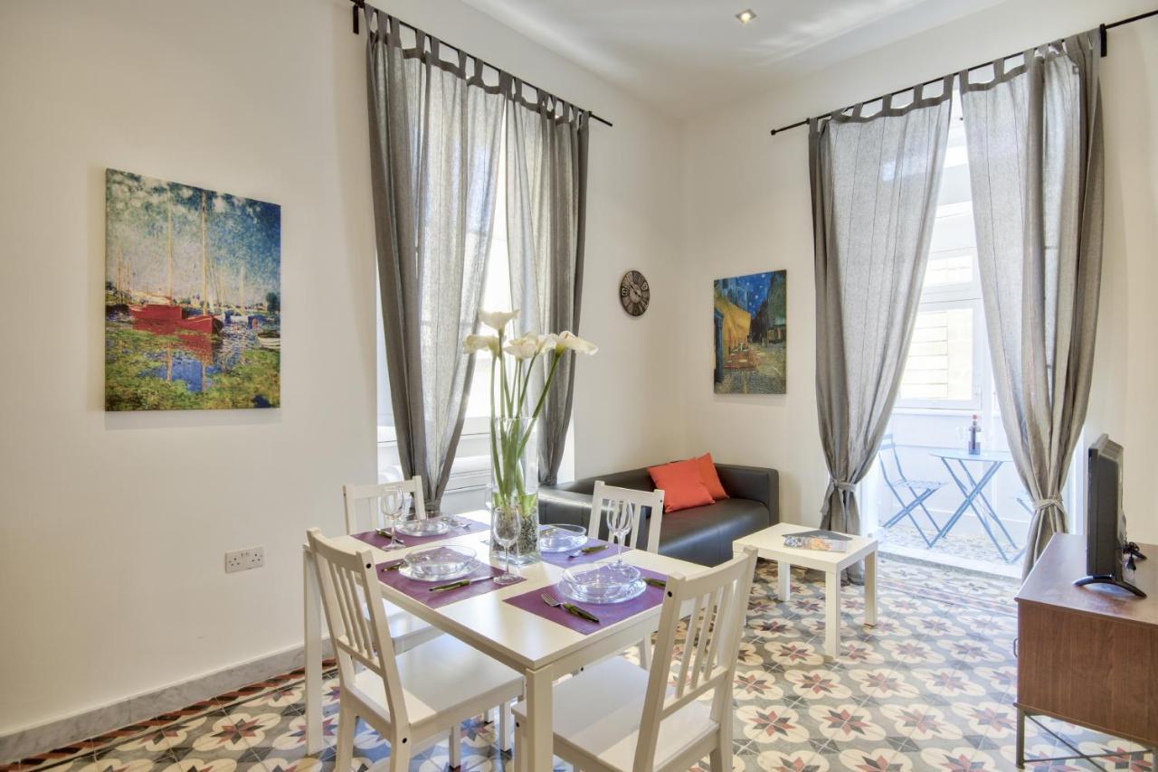 Borgo Apartments 1 & 2 Bedroom Self-Catering Units In Central Валлетта Екстер'єр фото